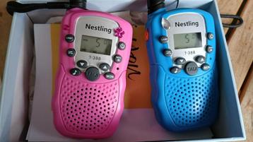 paar walkietalkies voor kinderen + oplaadbare batterij beschikbaar voor biedingen