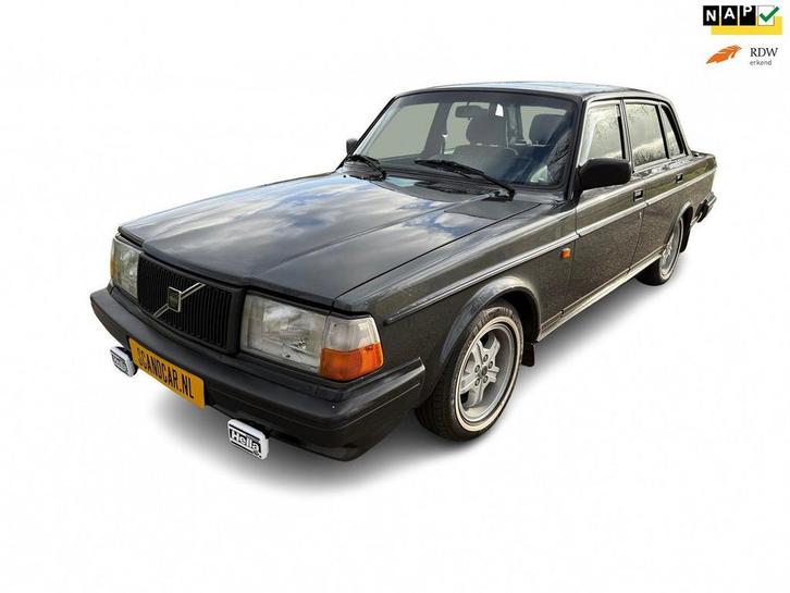Volvo 240 2.3 GLT belastingvrij 5 versnellingen, Auto's, Volvo, Bedrijf, Centrale vergrendeling, Elektrische ramen, Lichtmetalen velgen