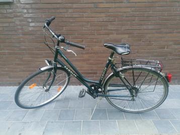 Damesfiets in goede staat  beschikbaar voor biedingen