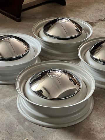 VW Kever 15” 4 Wieldoppen nieuw 1952-1965 T1 T14 T2a T181 beschikbaar voor biedingen