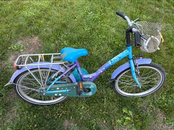 Kinderfiets Loekie beschikbaar voor biedingen