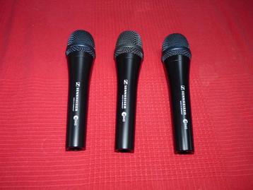 SENNHEISER MICROFOONS - 1x 835 - 1x 935 - 3x 945 - 1x 902 beschikbaar voor biedingen