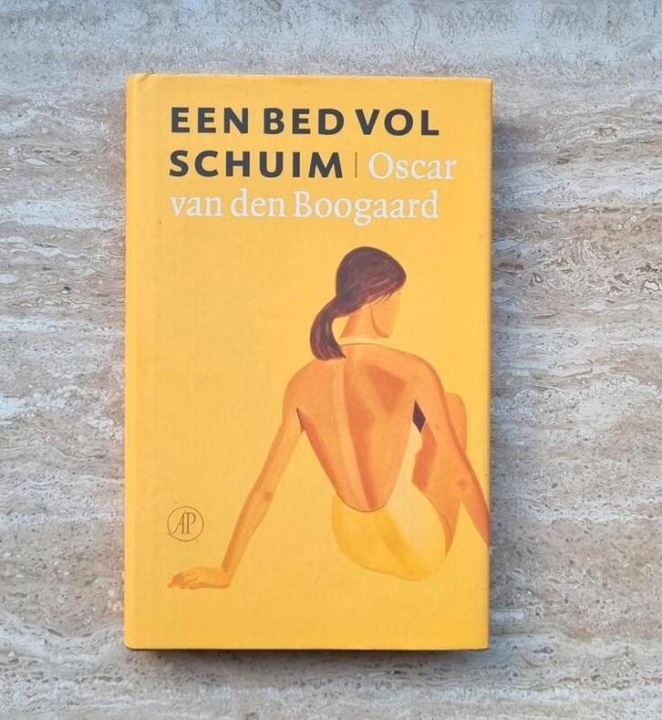 Een bed vol schuim, Oscar van den Boogaard over ex-geliefden, Livres, Romans, Neuf, Belgique, Envoi