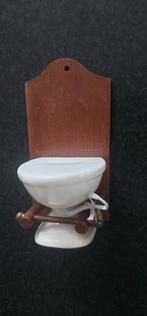 Vintage spaarpot in wit porselein: WC, Ophalen of Verzenden, Zo goed als nieuw, Steen, Aardewerk of Keramiek, Object of Gebouw