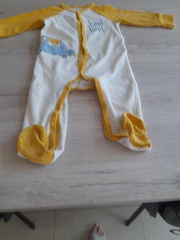 Pyjama voor kinderen  beschikbaar voor biedingen