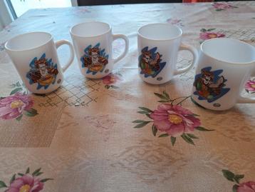 4 mugs en arcopal avec les tigres de chez Esso, Enlèvement ou Envoi