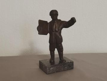 Bronzen beeldje van Marlies Noordkamp "de opzichter" beschikbaar voor biedingen