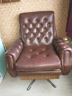 Fauteuil op draaivoet, Ophalen
