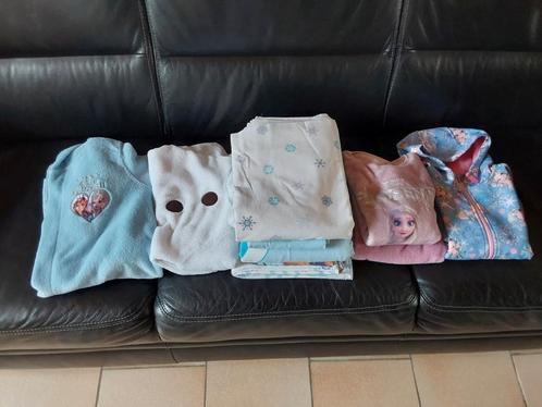 Pakket thema Frozen, 6 tot 8 jaar (ongeveer 116 /122), Kinderen en Baby's, Kinderkamer | Beddengoed, Gebruikt, Ophalen