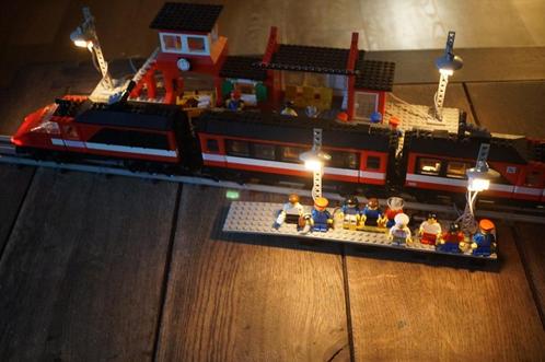 Prachtige Lego trein set 7745 en 7824 met verlichting, Kinderen en Baby's, Speelgoed | Duplo en Lego, Gebruikt, Lego, Complete set