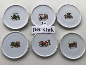 6 antieke porseleinen bordjes aan 3 euro per stuk beschikbaar voor biedingen