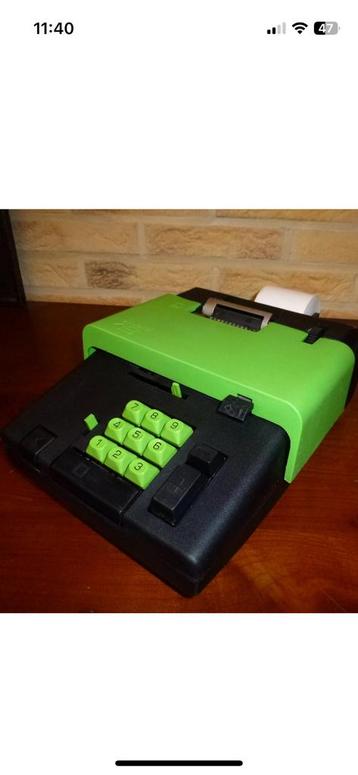 Ancienne rare calculatrice olivetti summa 19, Enlèvement ou Envoi, Ordinateurs et Machines à calculer