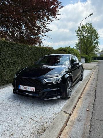 Audi A3 30TFSI Berline Sline / Édition noire / RS Grill/Appl, Autos, 116 g/km, Achat, Berline, Particulier