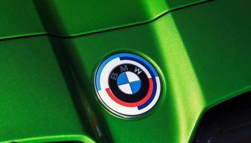 BMW embleem 50 year logo  nieuw BMW 74 mm 51117886545 788654, Auto-onderdelen, Carrosserie, Nieuw, Ophalen of Verzenden