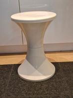 Tabouret de rangement en forme de sablier, Maison & Meubles, Enlèvement, Utilisé, Plastique