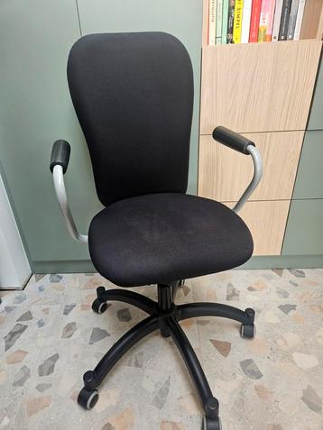 Zwartr bureaustoel ikea beschikbaar voor biedingen