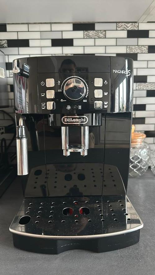 Delonghi volautomatische koffiemachine, Electroménager, Accessoires de machine à café, Comme neuf, Enlèvement ou Envoi