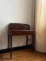 Antieke houten bureau, Ophalen