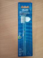 Oral-B : nieuw tandenborstel speciaal voor tandprothese, Bijoux, Sacs & Beauté, Beauté | Soins de la bouche, Enlèvement ou Envoi