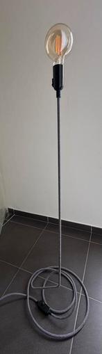 Muuto lamp, Maison & Meubles, Enlèvement, Comme neuf