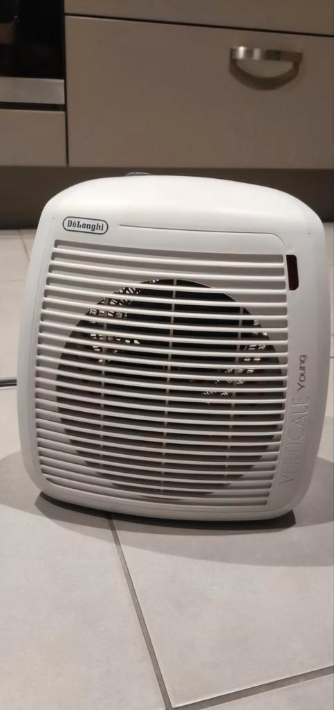 Chauffage électrique delonghi (IP21) sdb à saisir ️️️↙️, Elektronische apparatuur, Airco's, Ventileren, Verwarmen, Ophalen