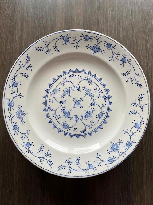 Oude platte schotel – Boch Frères La Louvière – Meissen, Antiek en Kunst, Antiek | Servies los, Ophalen of Verzenden