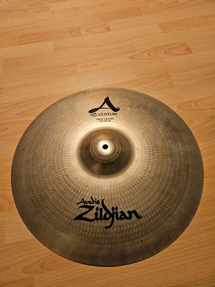 Zildjian avedis a-custom fast crash 18 inch, Muziek en Instrumenten, Drumstellen en Slagwerk, Gebruikt, Overige merken, Ophalen