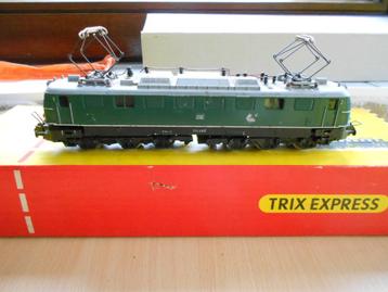 MAGNIFIQUE LOCOMOTIVE TRIX EXPRESS 223 E50 009 beschikbaar voor biedingen