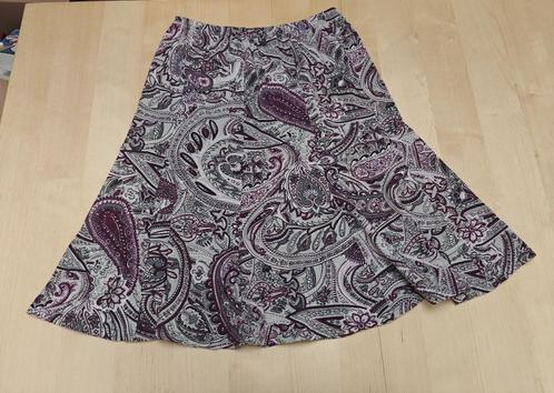 Paarskleurige rok maat XL, Vêtements | Femmes, Jupes, Comme neuf, Taille 46/48 (XL) ou plus grande, Violet, Longueur genou, Enlèvement ou Envoi