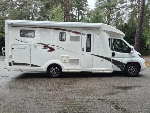 Eura Mobil Terrestra 720 EB Twinbed Solar TV 1eig, Caravans en Kamperen, Mobilhomes, Bedrijf, Half-integraal, Eura Mobil