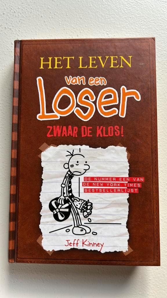 Jeff Kinney - Zwaar de klos, Boeken, Kinderboeken | Jeugd | 10 tot 12 jaar, Zo goed als nieuw, Ophalen of Verzenden