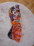 étole /paréo DESIGUAL, Enlèvement, Comme neuf