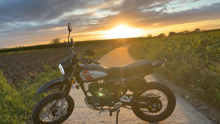 Mash X-Ride 50, Motoren, Motoren | Mash, Particulier, Naked bike, 11 kW of minder, 1 cilinder