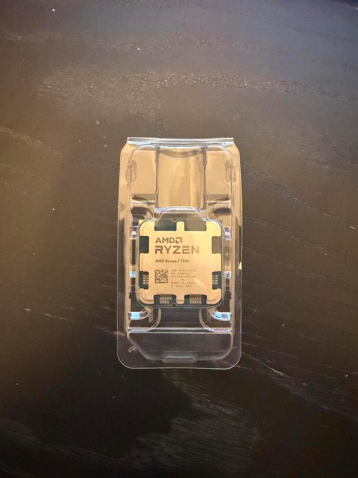 Ryzen 7700 en 250 gb SSD, Computers en Software, Processors, Nieuw, 8-core, 3 tot 4 Ghz, Ophalen of Verzenden