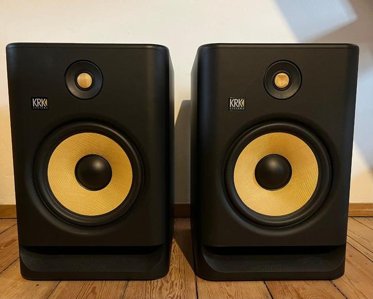 2x KRK Rokit RP8 G4 actieve studiomonitor, Audio, Tv en Foto, Luidsprekerboxen, Zo goed als nieuw, Front, Rear of Stereo speakers