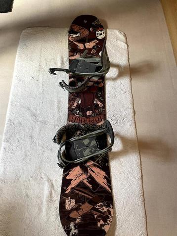 Snowboard  beschikbaar voor biedingen