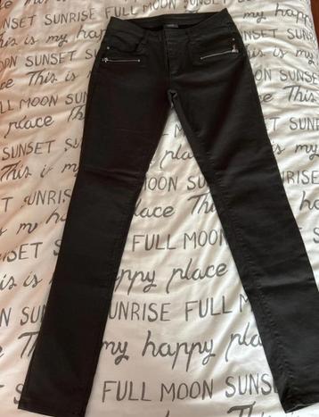 Yessica : nieuw zwarte skinny broek , smalle pijpen , mt 36 beschikbaar voor biedingen