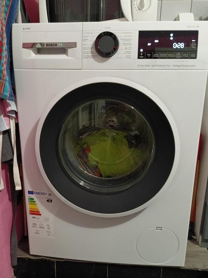 Wasmachine Bosch, Elektronische apparatuur, Wasmachines, Zo goed als nieuw, Voorlader, 8 tot 10 kg, 85 tot 90 cm, 1200 tot 1600 toeren