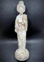 Groot Aziatisch beeld van handgesneden albast 50 cm, Antiek en Kunst, Ophalen of Verzenden