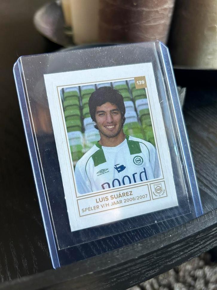 Zeldzame Luis Suárez Rookie-kaart 2006/2007! 50jr Groningen., Hobby en Vrije tijd, Stickers en Plaatjes, Verzenden