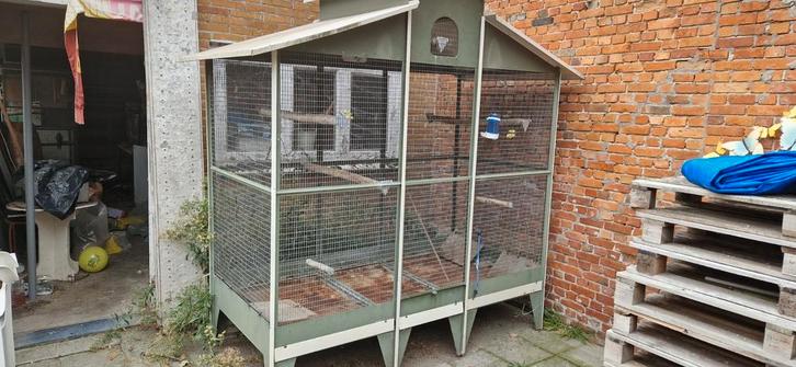 Zeer mooie volière  in goede staat, Dieren en Toebehoren, Vogels | Hokken en Kooien, Zo goed als nieuw, Volière, Ophalen