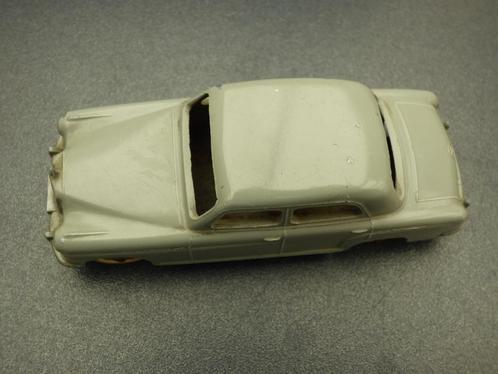 Mercedes 220 CIJ Frankrijk, Hobby en Vrije tijd, Modelauto's | 1:43, Gebruikt, Auto, Ophalen of Verzenden
