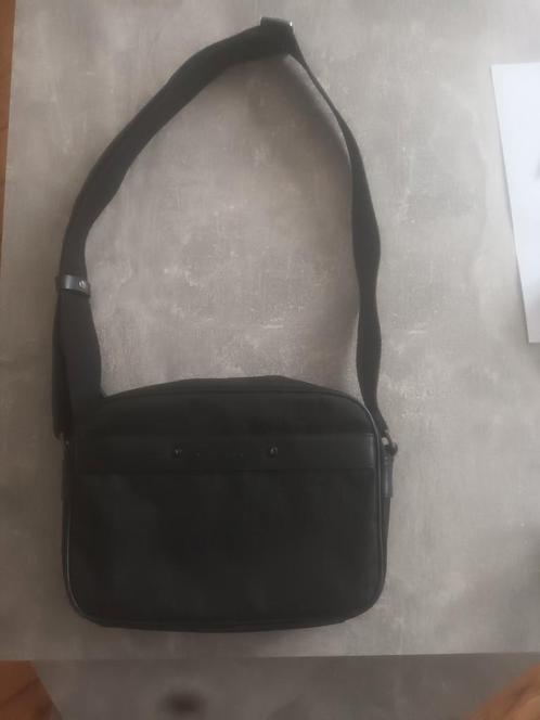 Chabrand zwarte gemengde tas., Handtassen en Accessoires, Tassen | Schoudertassen, Zo goed als nieuw, Zwart, Ophalen of Verzenden