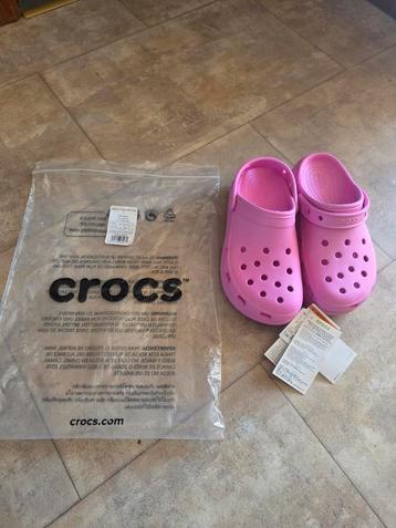 Crocs. Maat 36-37 beschikbaar voor biedingen