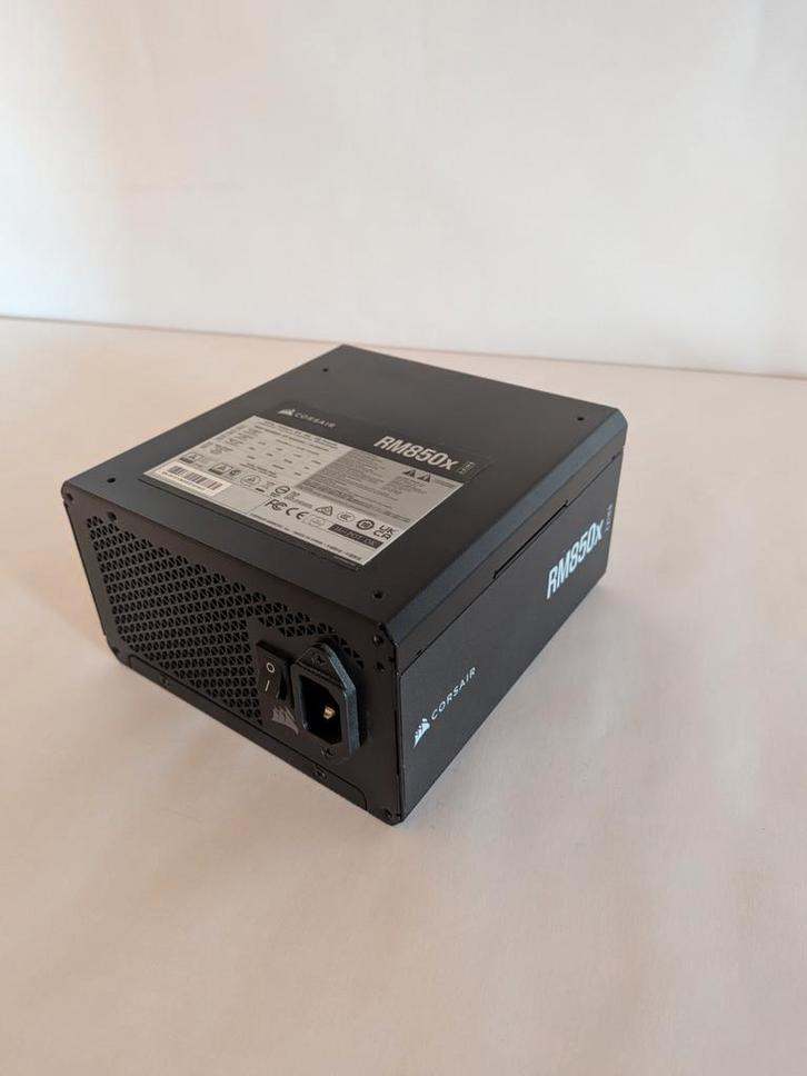 Alimentation Corsair RM850x, Computers en Software, Interne voedingen, Zo goed als nieuw, Ophalen