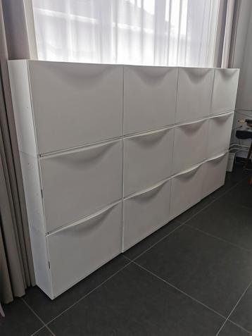 Opbergkastjes (12 beschikbaar)  beschikbaar voor biedingen