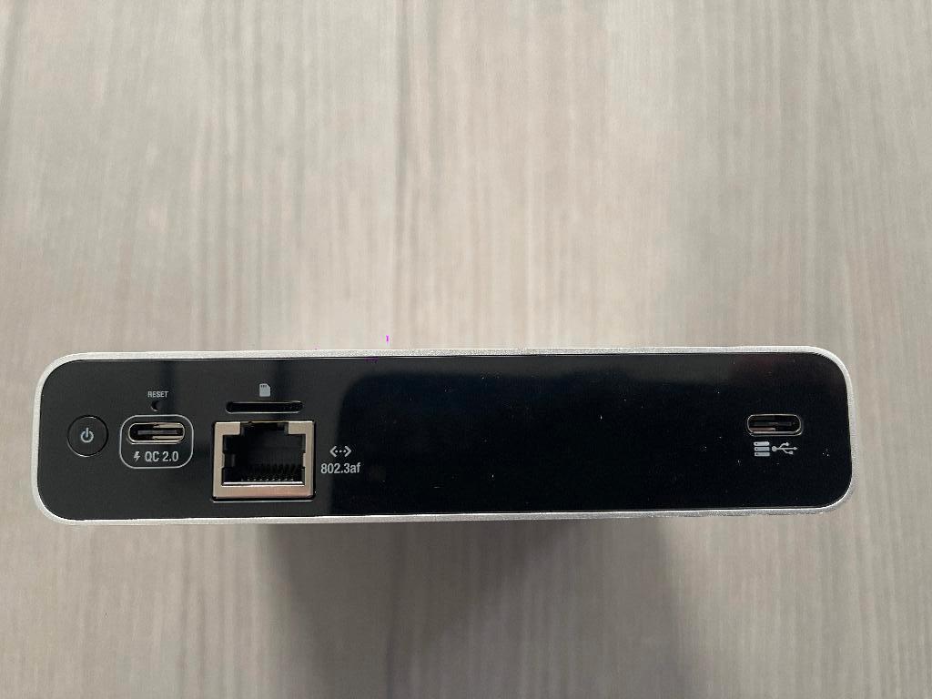 UniFi UCK G2 Plus, Computers en Software, Netwerk switches, Ophalen of Verzenden, Gebruikt