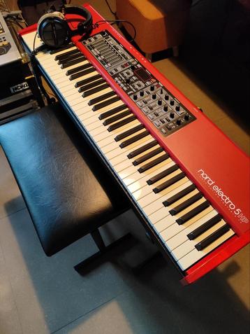 Nord Elektro 5 HP Elektro akoestische piano + synth(sampler)