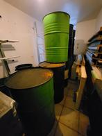 9 ijzeren vaten te koop, Ophalen