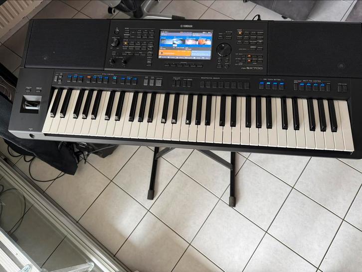 Yamaha psr 700 sx, Muziek en Instrumenten, Keyboards, Zo goed als nieuw, Yamaha, Ophalen